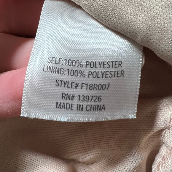 FRANCESCA’S NUDE ROMPER WITH BLACK LACE OVERLAY AND OPEN BACK SIZE XS - Picture 7 of 10